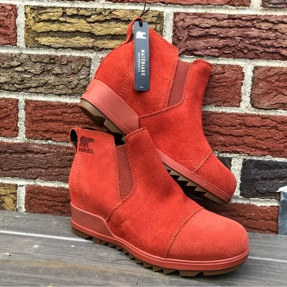 NWT SOREL Suede Orange Boots - Picture 3 of 12